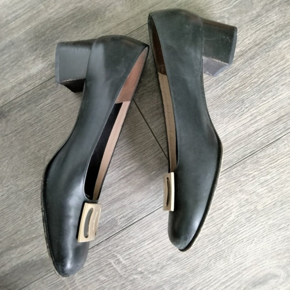 Salvatore Ferragamo Boutique Vintage Black Leather Woman Shoes Made in Italy